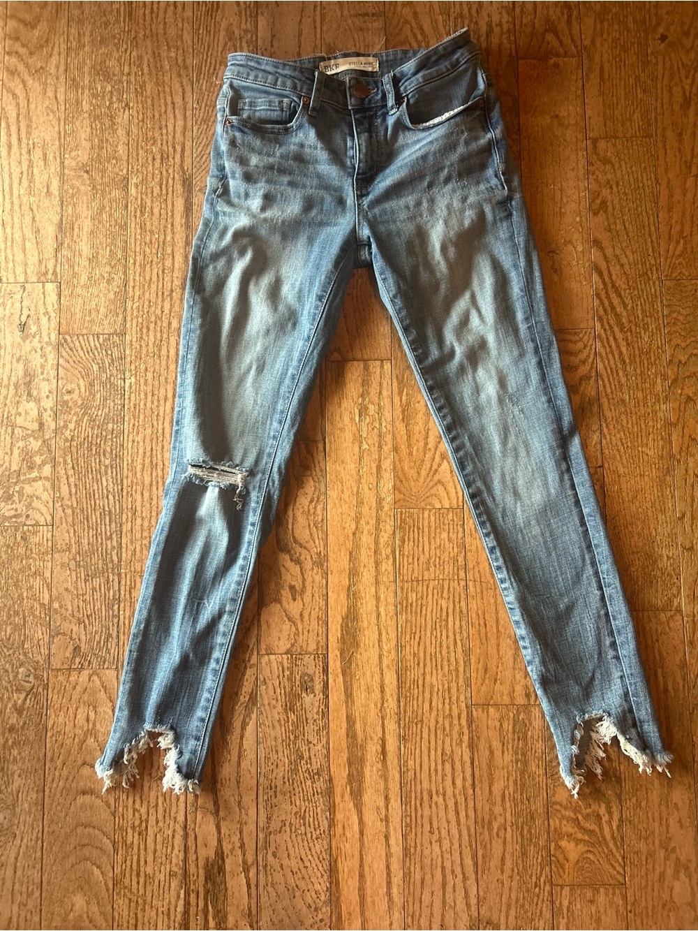 BKE Light Blue Distressed juniors Skinny Jeans Stella